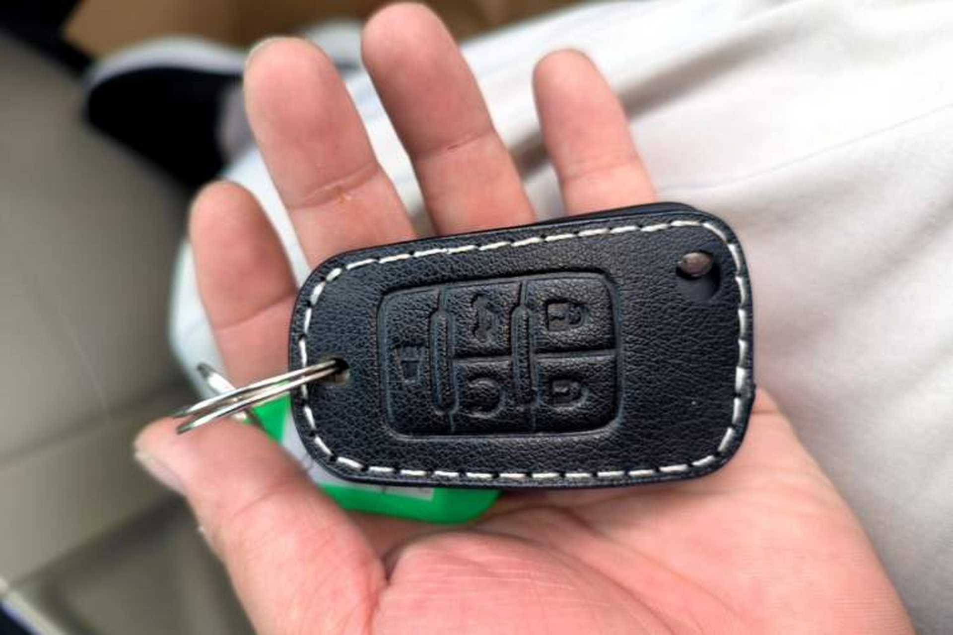 Used Buick GL8 2018 28T Luxury Model China VI Standard Vehicle Key