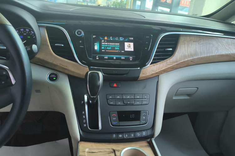 Used Buick GL8 2018 ES 28T Comfort Model China VI Standard Audio And AC Panel