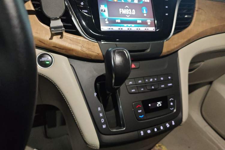 Used Buick GL8 2018 ES 28T Comfort Model China VI Standard Audio And AC Panel