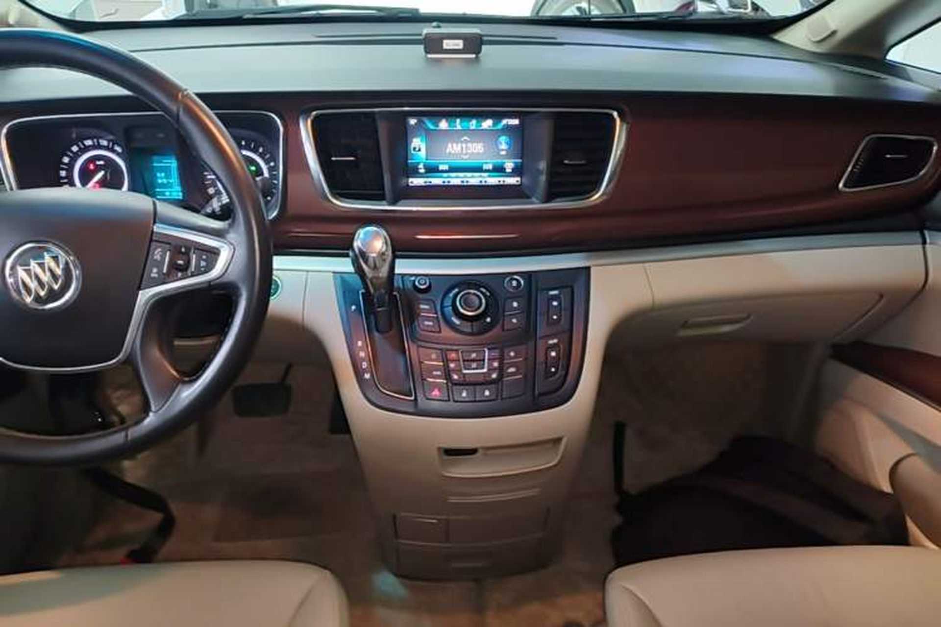 Used Buick GL8 2018 28T Prestige Version China VI Standard Audio And AC Panel