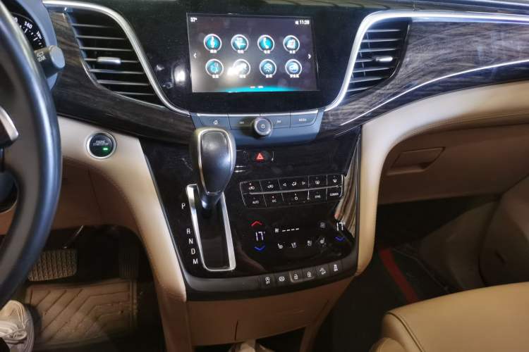 Used Buick GL8 2018 ES 28T Flagship Model China VI Standard Audio And AC Panel