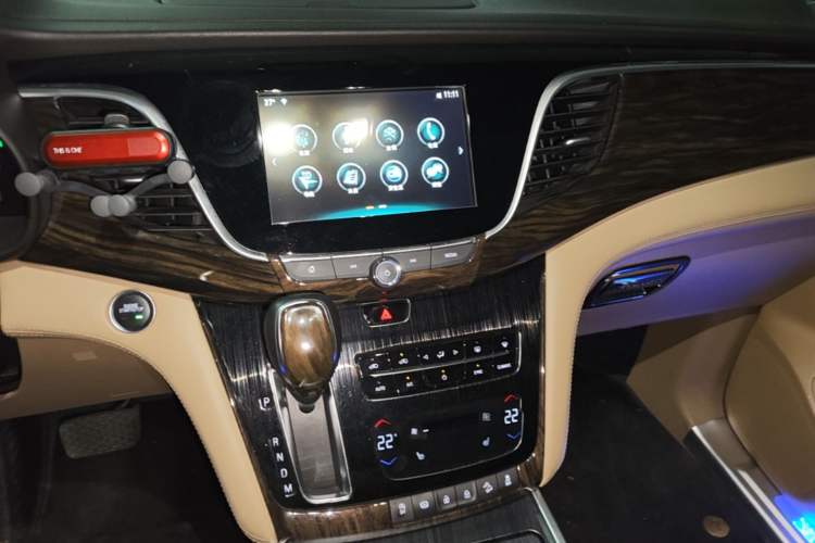 Used Buick GL8 2018 ES 28T Luxury Model China VI Standard Audio And AC Panel