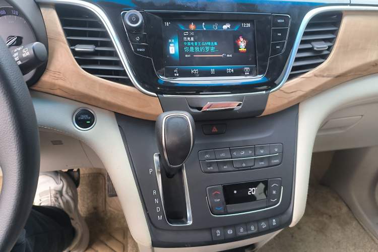 Used Buick GL8 2018 ES 28T Comfort Model China VI Standard Audio And AC Panel