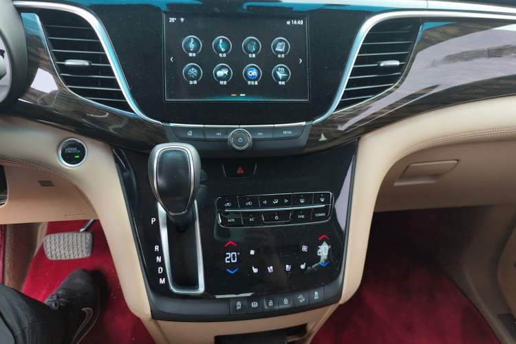 Used Buick GL8 2018 ES 28T Flagship Model China VI Standard Audio And AC Panel