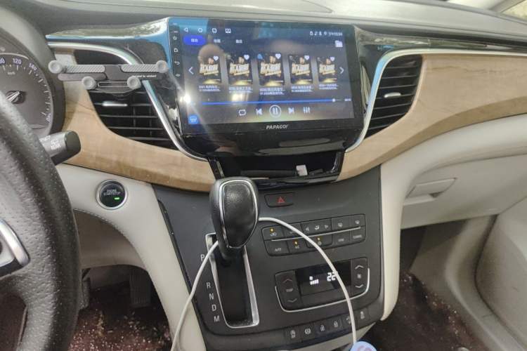 Used Buick GL8 2018 ES 28T Comfort Model China VI Standard Audio And AC Panel