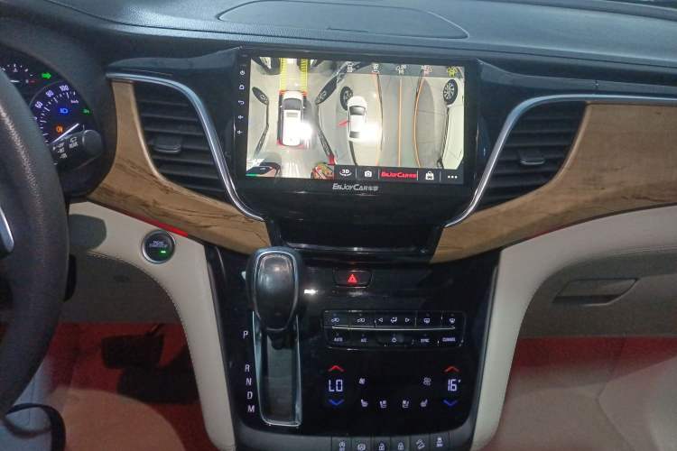 Used Buick GL8 2018 ES 28T Comfort Model China VI Standard Audio And AC Panel