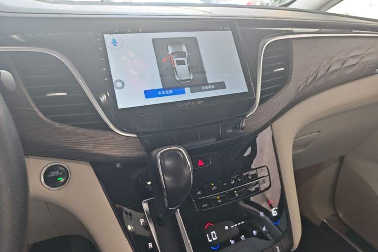 Used Buick GL8 2018 ES 28T Comfort Model China VI Standard Audio And AC Panel
