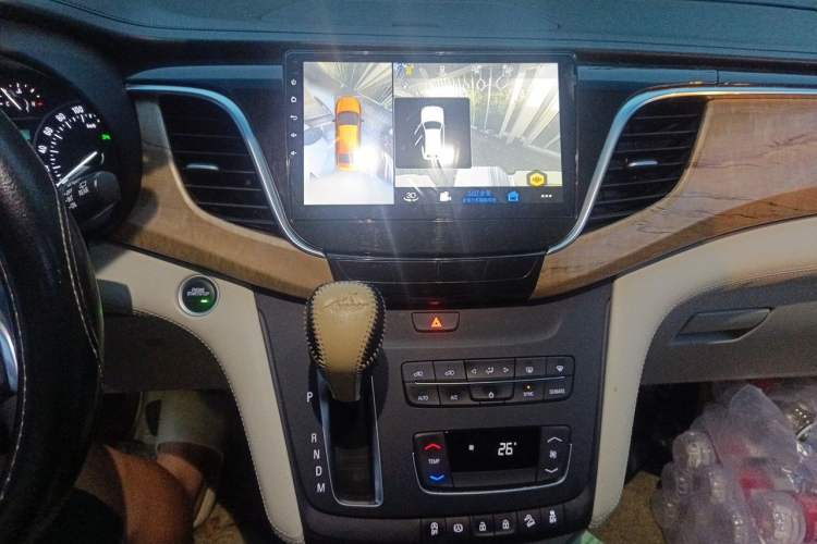 Used Buick GL8 2018 ES 28T Comfort Model China VI Standard Audio And AC Panel