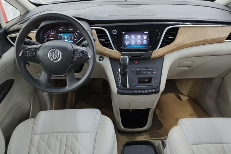 Used Buick GL8 2018 ES 28T Comfort Model China VI Standard Center Console