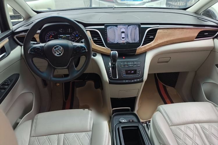 Used Buick GL8 2018 ES 28T Comfort Model China VI Standard Center Console