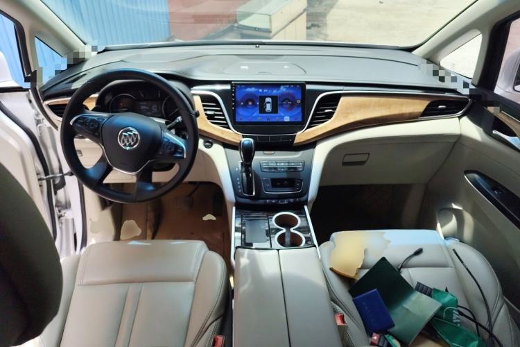 Used Buick GL8 2018 ES 28T Comfort Model China VI Standard Center Console