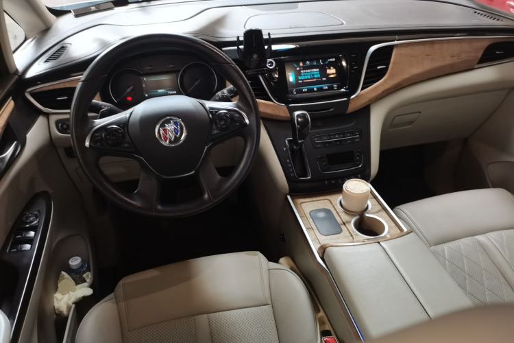 Used Buick GL8 2018 ES 28T Comfort Model China VI Standard Center Console