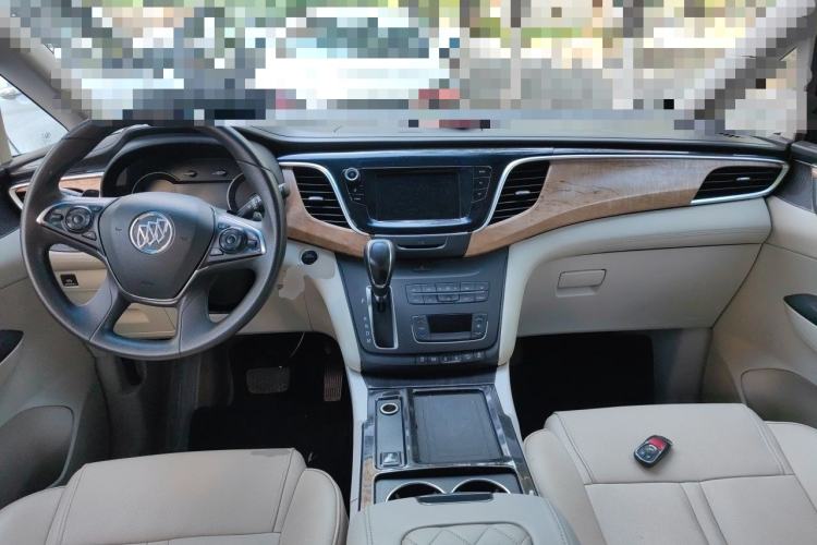 Used Buick GL8 2018 ES 28T Comfort Model China VI Standard Center Console