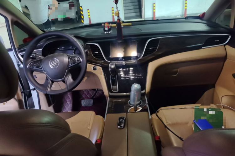 Used Buick GL8 2018 ES 28T Luxury Model China VI Standard Center Console
