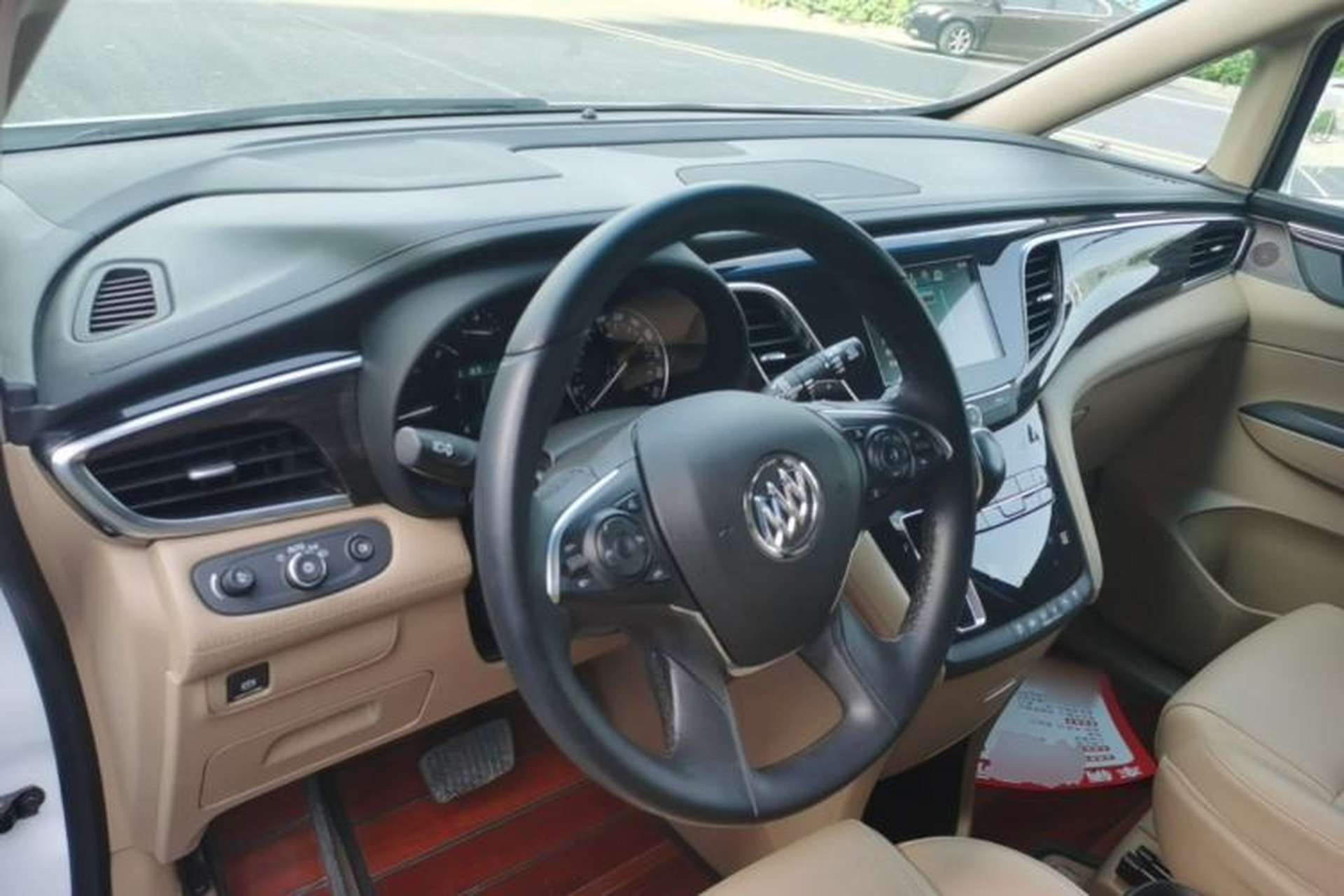 Used Buick GL8 2018 ES 28T Luxury Model China VI Standard Center Console
