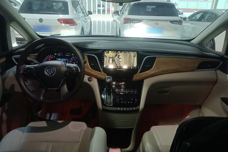 Used Buick GL8 2018 ES 28T Comfort Model China VI Standard Center Console