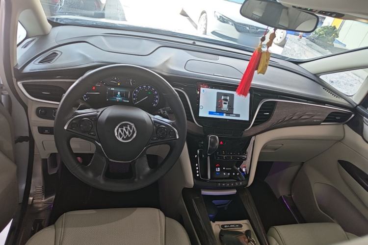 Used Buick GL8 2018 ES 28T Comfort Model China VI Standard Center Console