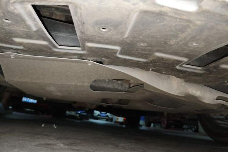 Used Buick GL8 2018 ES 28T Comfort Model China VI Standard Chassis Front