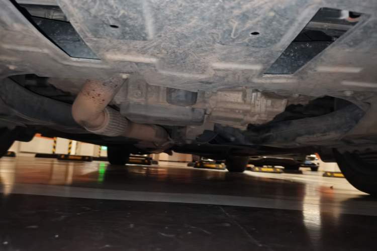 Used Buick GL8 2018 ES 28T Comfort Model China VI Standard Chassis Front