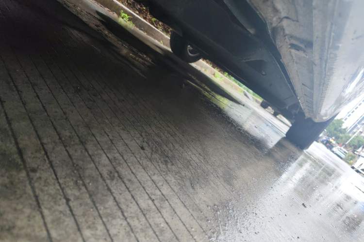 Used Buick GL8 2018 28T Comfort Model China VI Standard Chassis Front Left