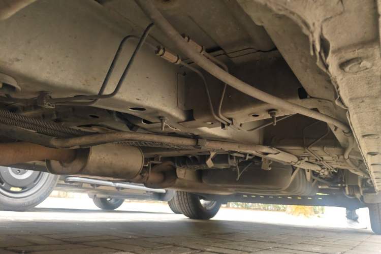 Used Buick GL8 2018 28T Luxury Model China VI Standard Chassis Front Left
