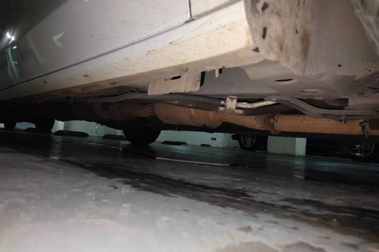 Used Buick GL8 2018 ES 28T Comfort Model China VI Standard Chassis Front Right