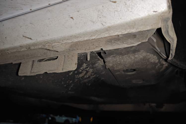 Used Buick GL8 2018 ES 28T Comfort Model China VI Standard Chassis Front Right