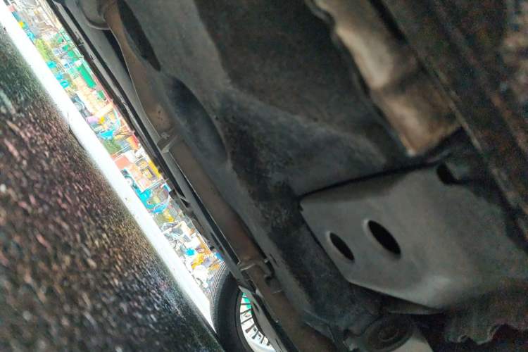 Used Buick GL8 2018 ES 28T Comfort Model China VI Standard Chassis Front Right