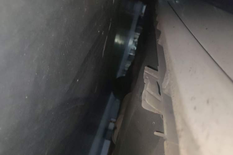 Used Buick GL8 2018 ES 28T Comfort Model China VI Standard Chassis Front Right