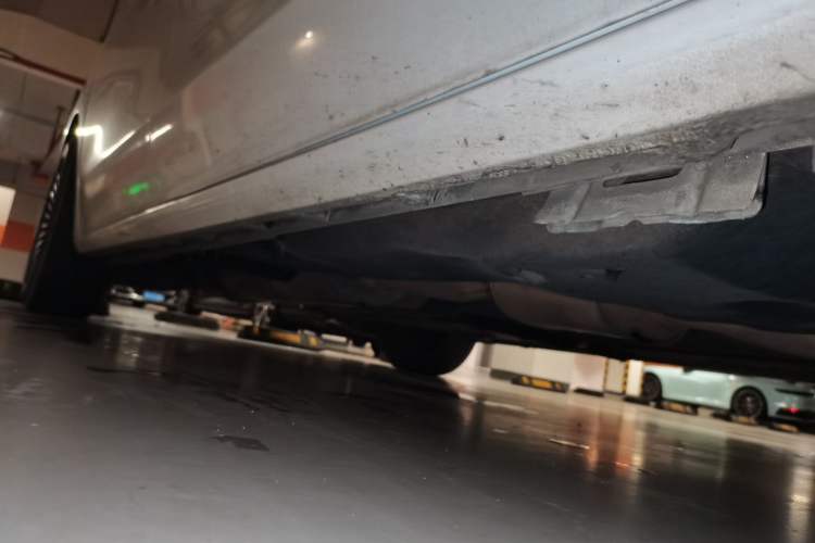 Used Buick GL8 2018 ES 28T Comfort Model China VI Standard Chassis Front Right