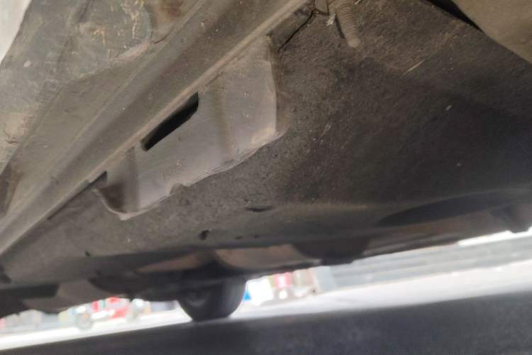 Used Buick GL8 2018 ES 28T Comfort Model China VI Standard Chassis Front Right