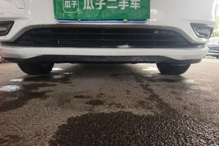 Used Buick GL8 2018 28T Luxury Model China VI Standard Chassis Front