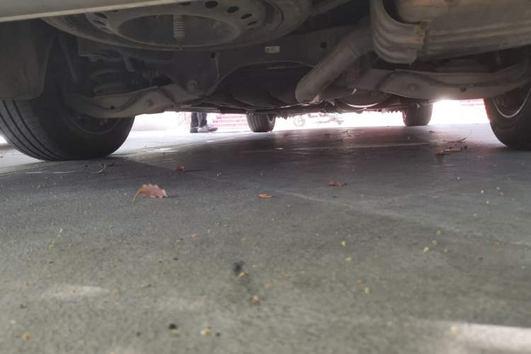Used Buick GL8 2018 ES 28T Comfort Model China VI Standard Chassis Rear