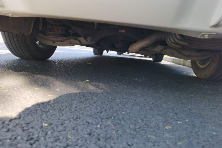 Used Buick GL8 2018 ES 28T Comfort Model China VI Standard Chassis Rear