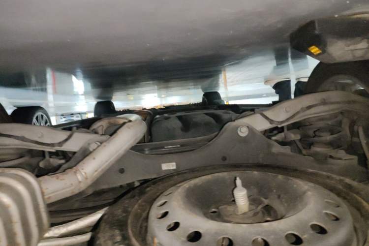 Used Buick GL8 2018 ES 28T Comfort Model China VI Standard Chassis Rear