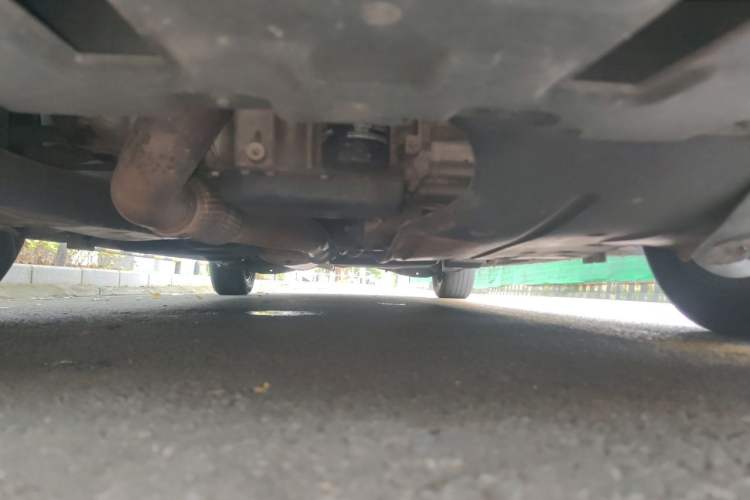 Used Buick GL8 2018 ES 28T Luxury Model China VI Standard Chassis Rear