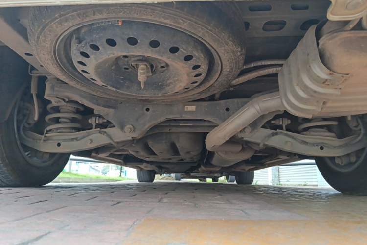 Used Buick GL8 2018 ES 28T Flagship Model China VI Standard Chassis Rear
