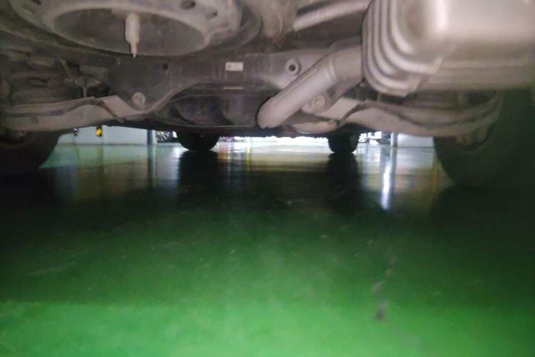 Used Buick GL8 2018 ES 28T Comfort Model China VI Standard Chassis Rear