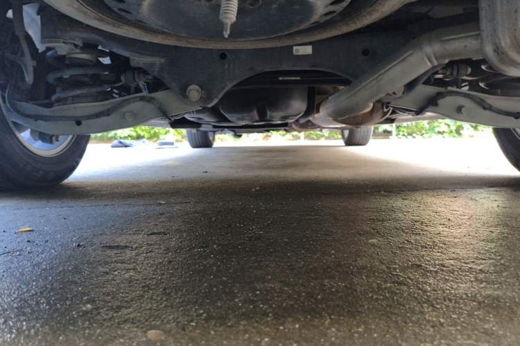 Used Buick GL8 2018 ES 28T Comfort Model China VI Standard Chassis Rear