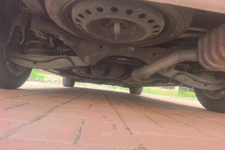 Used Buick GL8 2018 ES 28T Comfort Model China VI Standard Chassis Rear
