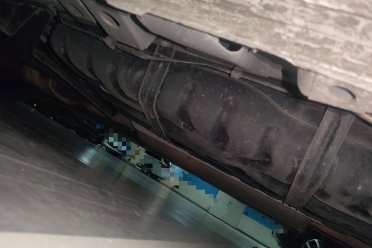 Used Buick GL8 2018 ES 28T Flagship Model China VI Standard Chassis Rear Left