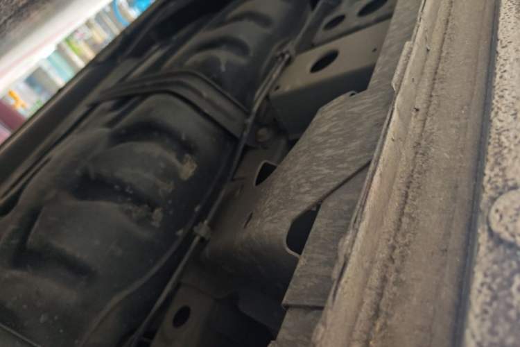 Used Buick GL8 2018 ES 28T Comfort Model China VI Standard Chassis Rear Left