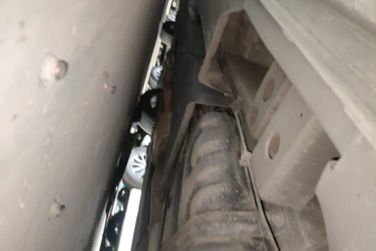 Used Buick GL8 2018 ES 28T Premium Model China VI Standard Chassis Rear Left