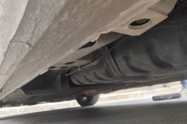 Used Buick GL8 2018 ES 28T Comfort Model China VI Standard Chassis Rear Left