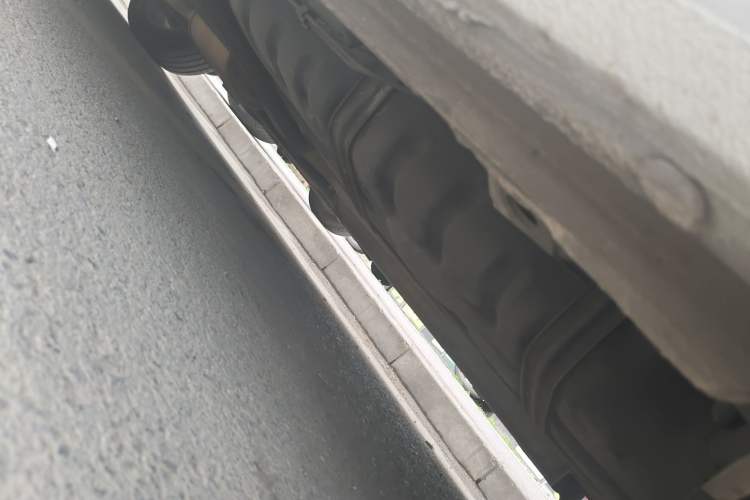 Used Buick GL8 2018 ES 28T Comfort Model China VI Standard Chassis Rear Left
