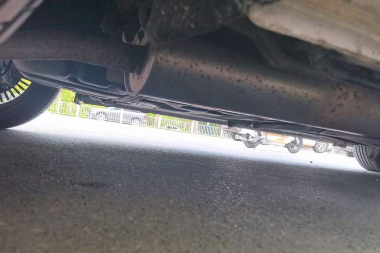 Used Buick GL8 2018 ES 28T Comfort Model China VI Standard Chassis Rear Right