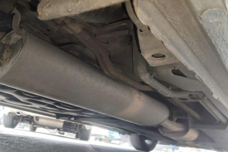 Used Buick GL8 2018 ES 28T Comfort Model China VI Standard Chassis Rear Right