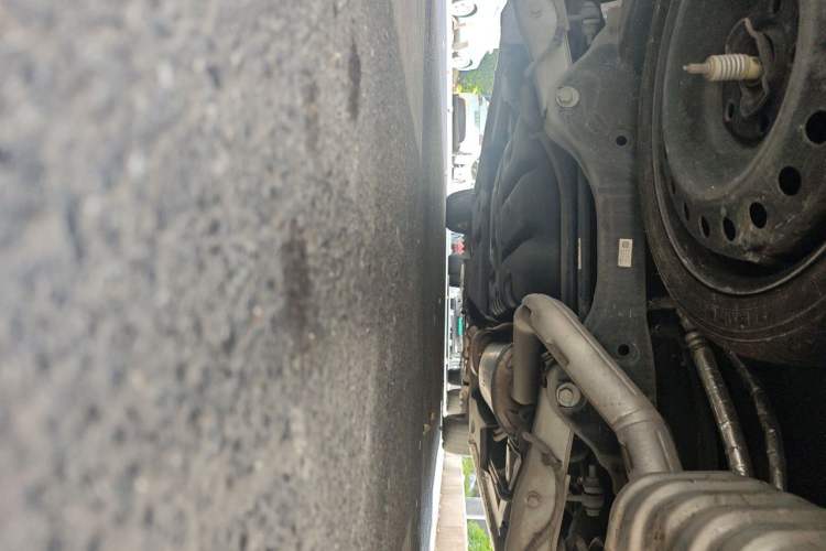 Used Buick GL8 2018 ES 28T Comfort Model China VI Standard Chassis Rear