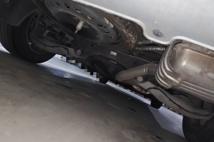 Used Buick GL8 2018 ES 28T Comfort Model China VI Standard Chassis Rear