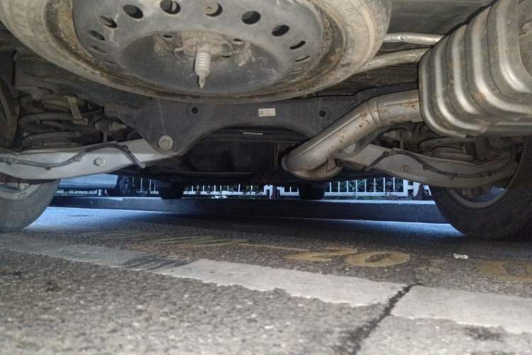 Used Buick GL8 2018 ES 28T Comfort Model China VI Standard Chassis Rear